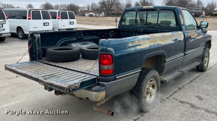 image for item ID9486 1994 Dodge Ram 1500  pickup truck