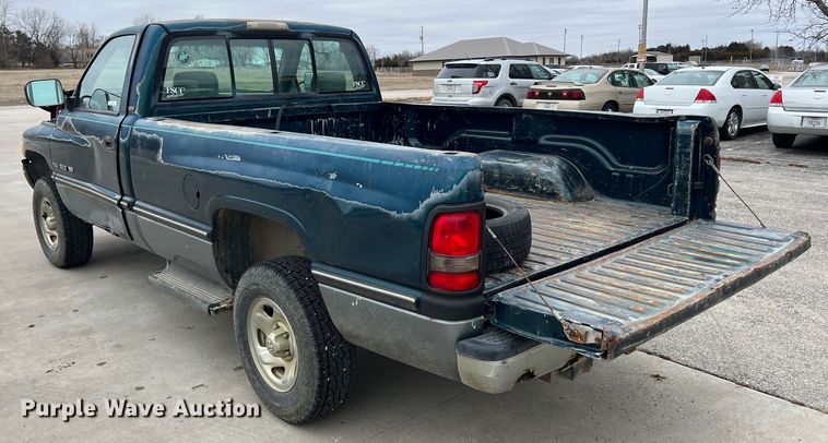 image for item ID9486 1994 Dodge Ram 1500  pickup truck