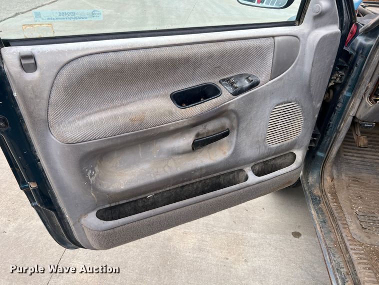 image for item ID9486 1994 Dodge Ram 1500  pickup truck