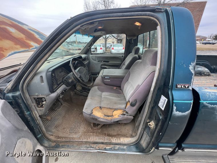 image for item ID9486 1994 Dodge Ram 1500  pickup truck