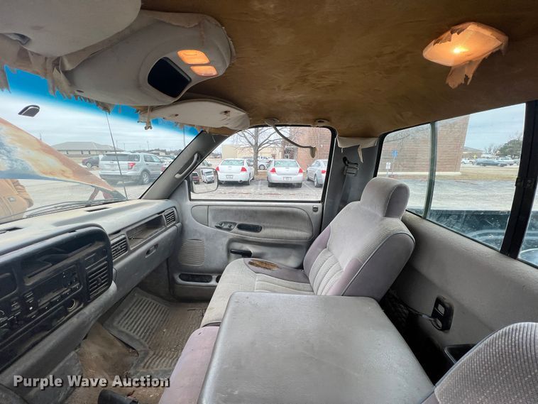 image for item ID9486 1994 Dodge Ram 1500  pickup truck