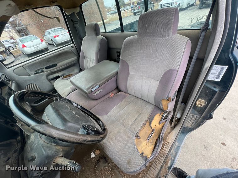 image for item ID9486 1994 Dodge Ram 1500  pickup truck