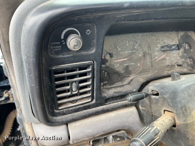 image for item ID9486 1994 Dodge Ram 1500  pickup truck