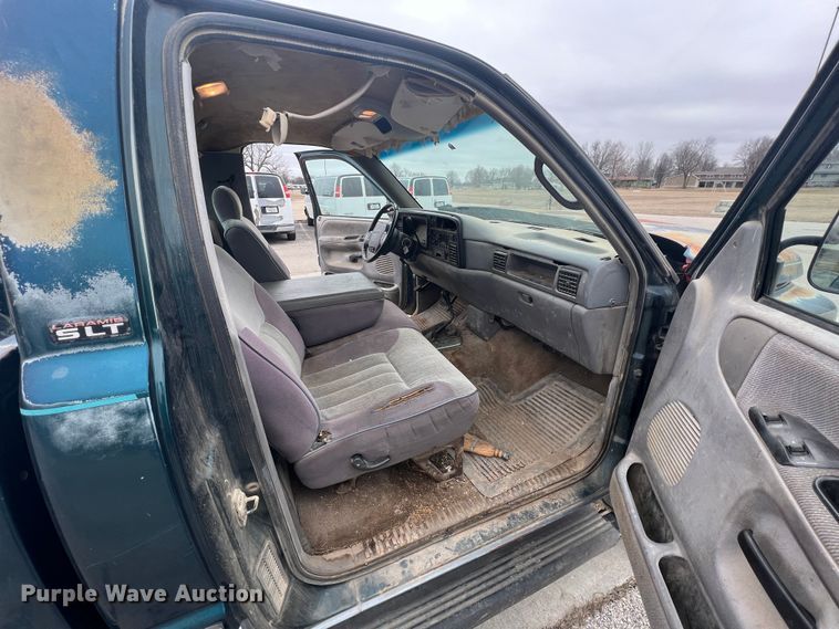 image for item ID9486 1994 Dodge Ram 1500  pickup truck