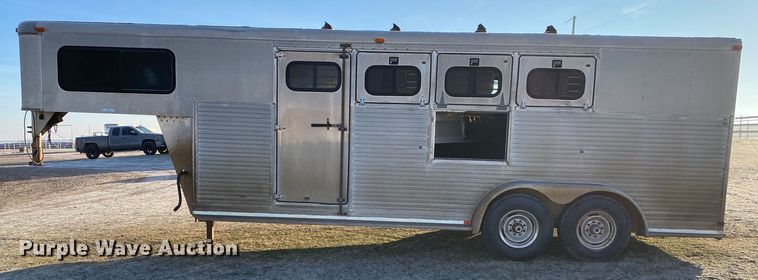 image for item IG9909 2004 Monterey 1020-7  livestock trailer