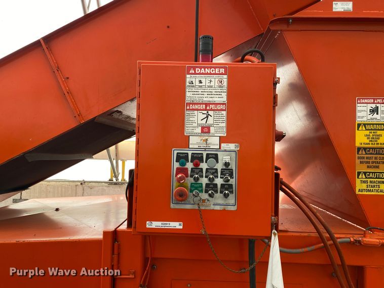 image for item IG9913 2014 Cram-A-Lot HE-60-M  horizontal baler