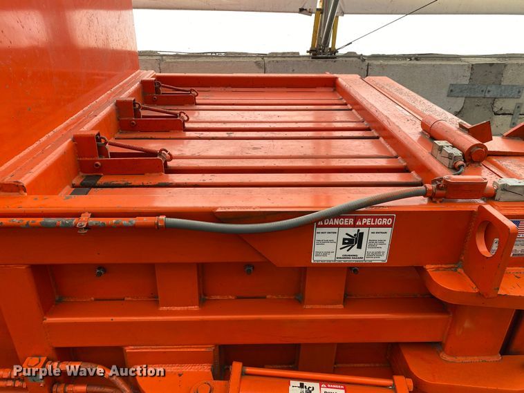 image for item IG9913 2014 Cram-A-Lot HE-60-M  horizontal baler