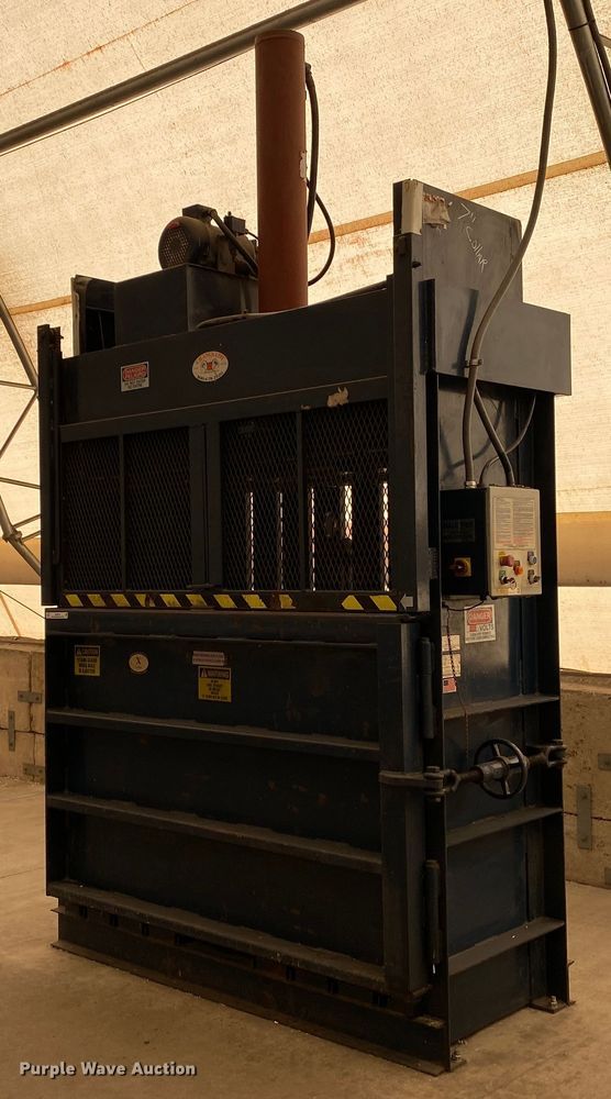 image for item IG9914 2001 Cram-A-Lot DHR-72-LU  vertical material baler