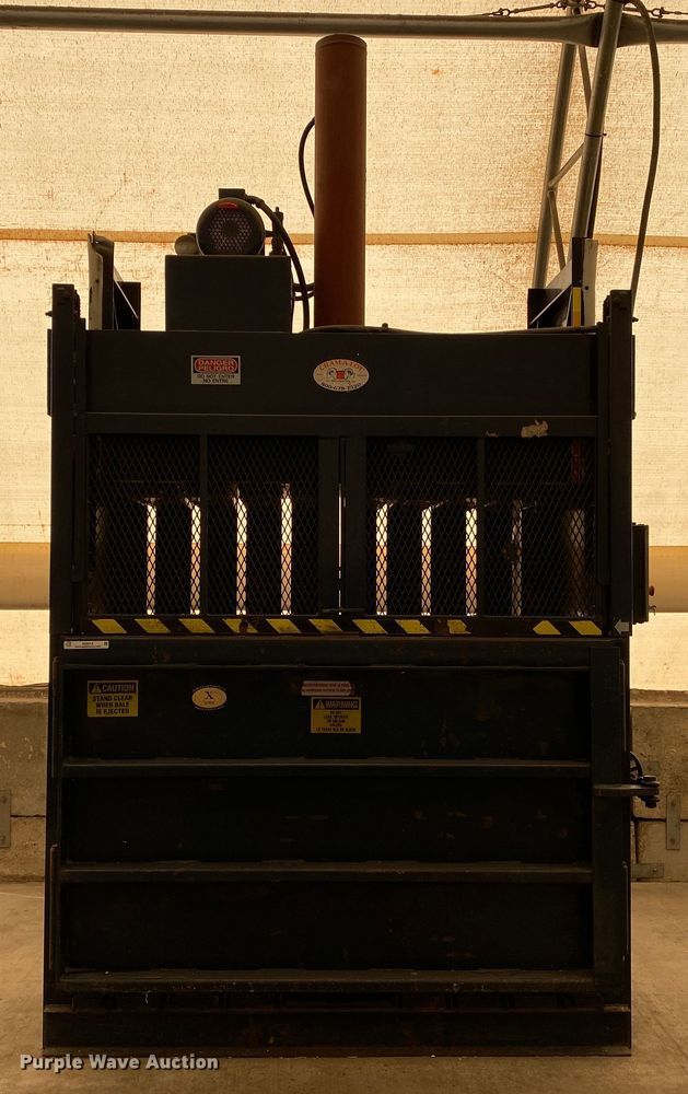 image for item IG9914 2001 Cram-A-Lot DHR-72-LU  vertical material baler