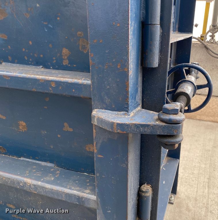 image for item IG9914 2001 Cram-A-Lot DHR-72-LU  vertical material baler