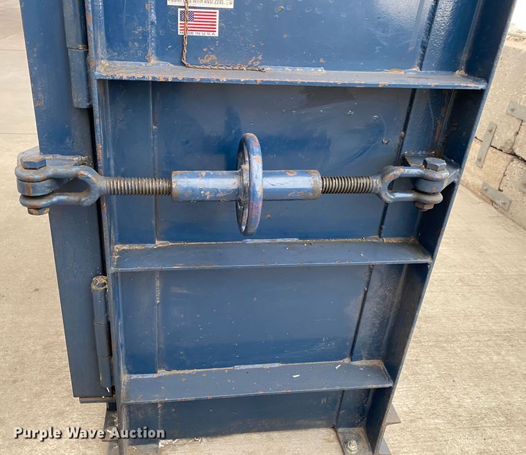 image for item IG9914 2001 Cram-A-Lot DHR-72-LU  vertical material baler