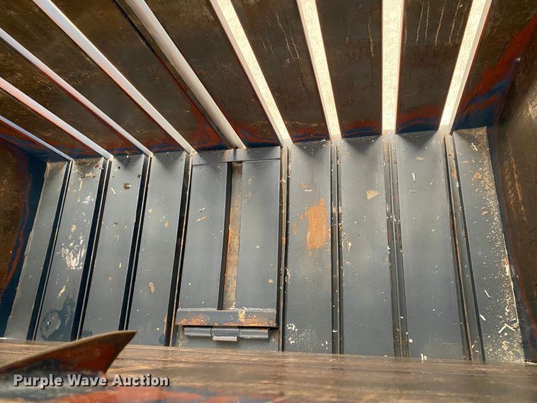 image for item IG9914 2001 Cram-A-Lot DHR-72-LU  vertical material baler