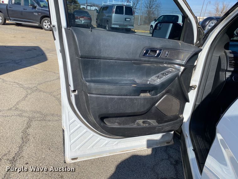 image for item IG9915 2016 Ford Explorer Police Interceptor  SUV