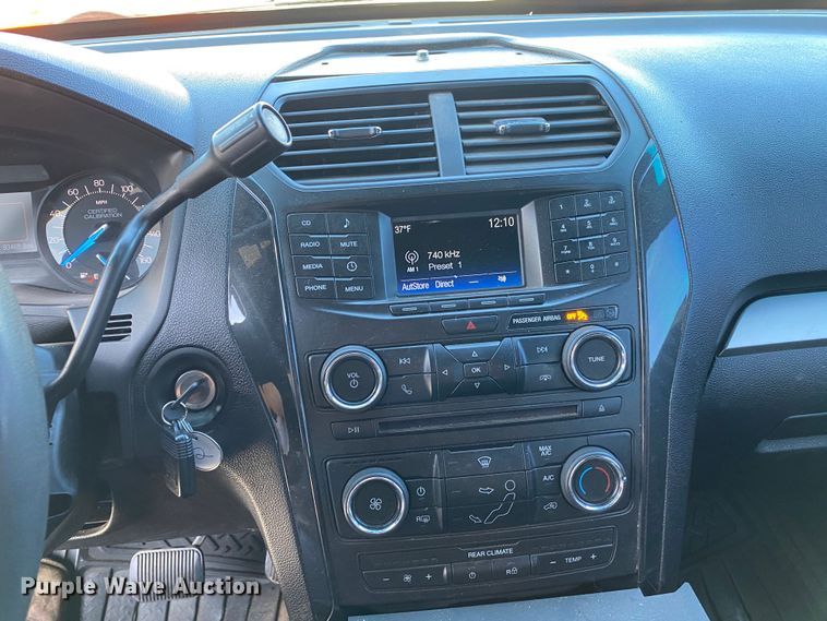 image for item IG9915 2016 Ford Explorer Police Interceptor  SUV