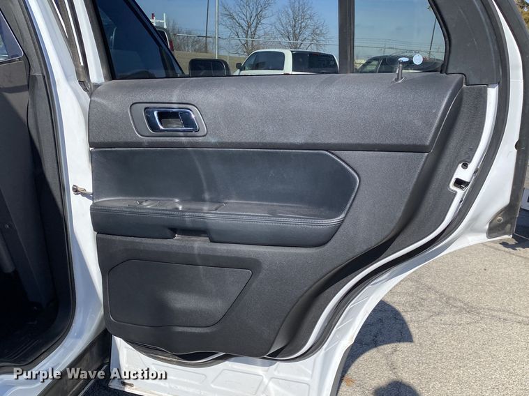 image for item IG9915 2016 Ford Explorer Police Interceptor  SUV