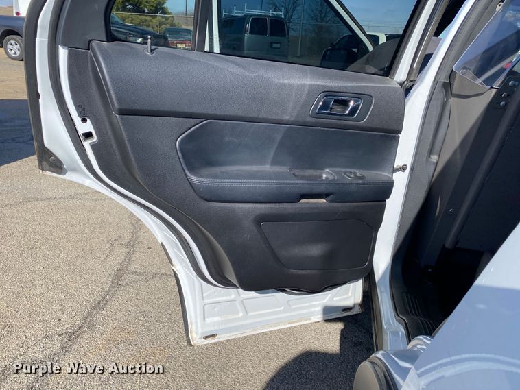 image for item IG9915 2016 Ford Explorer Police Interceptor  SUV