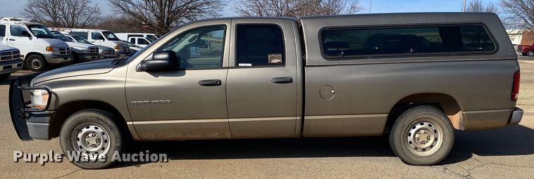 image for item IG9917 2006 Dodge Ram 1500  Quad Cab pickup truck