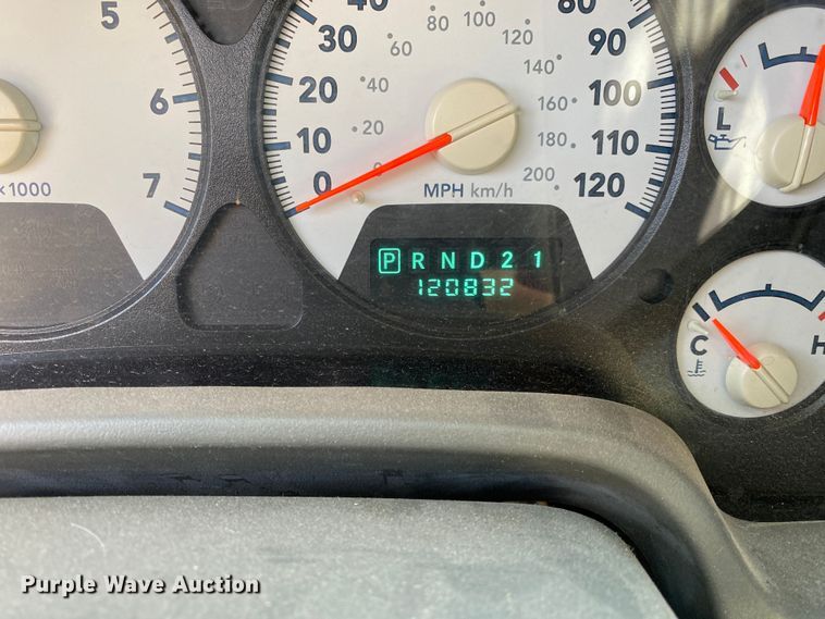 image for item IG9917 2006 Dodge Ram 1500  Quad Cab pickup truck