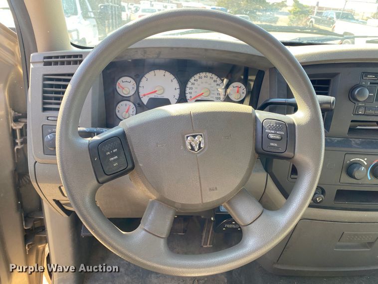 image for item IG9917 2006 Dodge Ram 1500  Quad Cab pickup truck