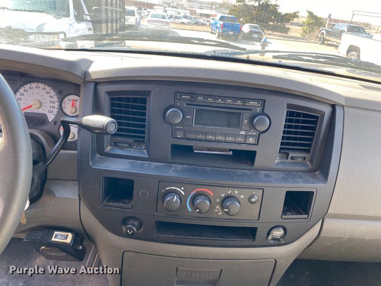 image for item IG9917 2006 Dodge Ram 1500  Quad Cab pickup truck