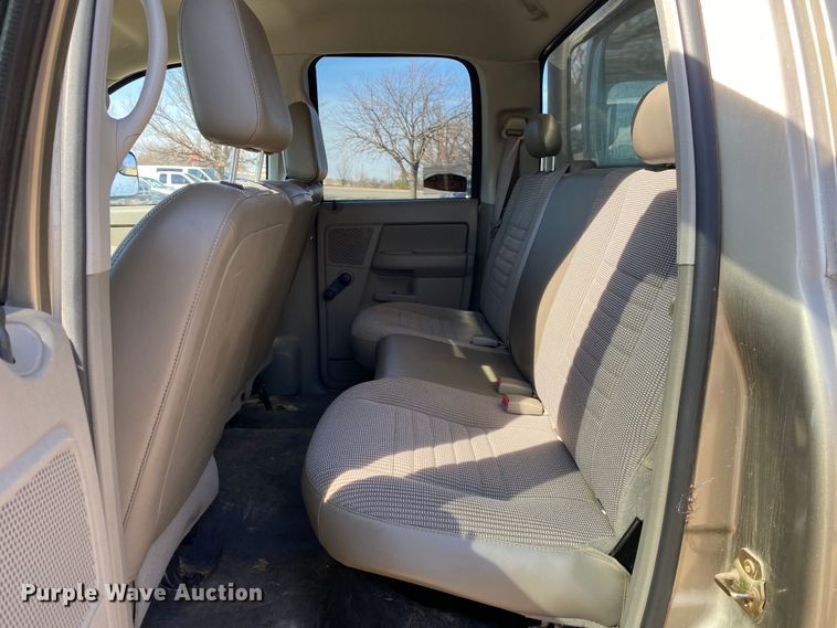 image for item IG9917 2006 Dodge Ram 1500  Quad Cab pickup truck