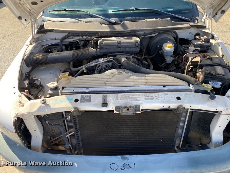 image for item IG9918 2001 Dodge Ram 2500  pickup truck