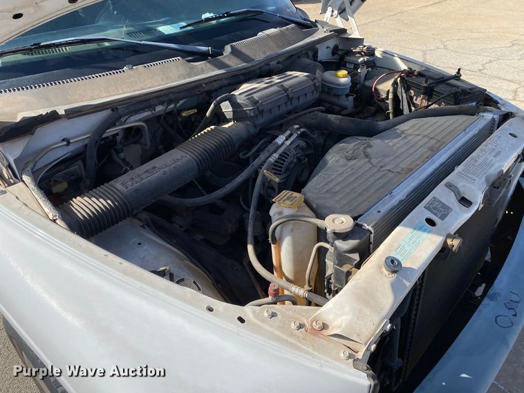 image for item IG9918 2001 Dodge Ram 2500  pickup truck