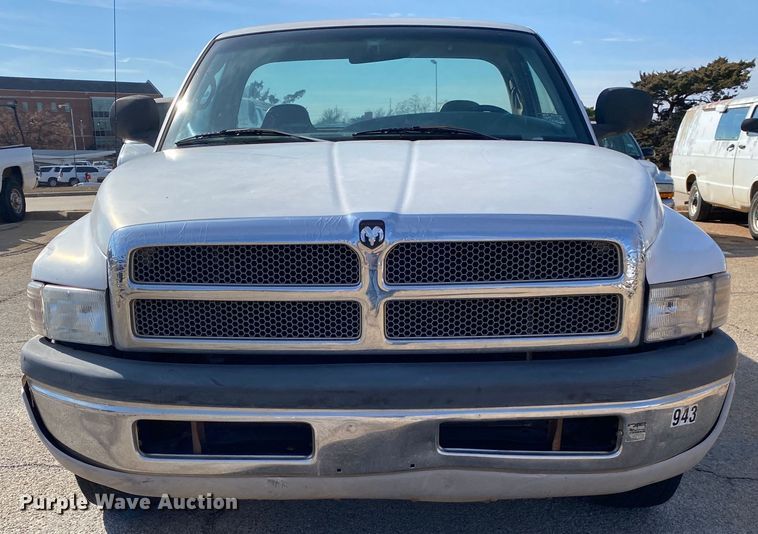 image for item IG9919 1999 Dodge Ram 2500  pickup truck