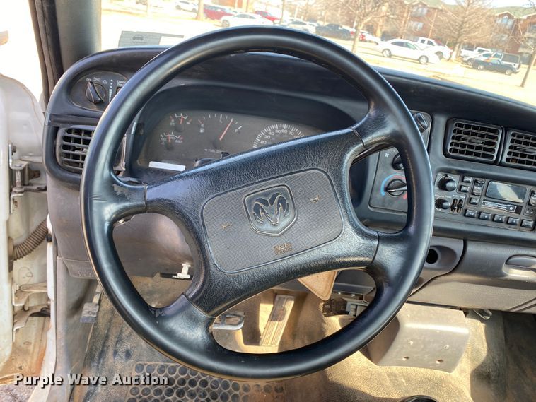 image for item IG9919 1999 Dodge Ram 2500  pickup truck