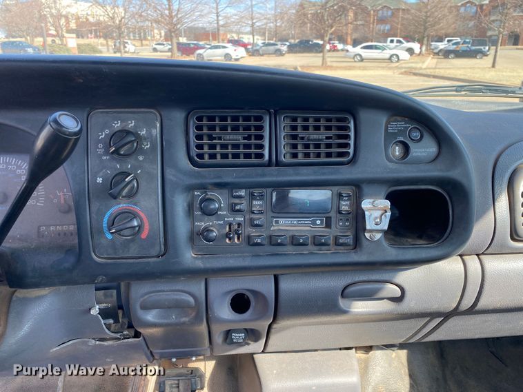 image for item IG9919 1999 Dodge Ram 2500  pickup truck