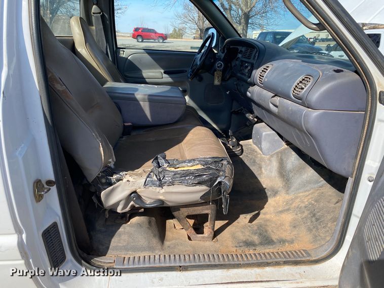 image for item IG9919 1999 Dodge Ram 2500  pickup truck