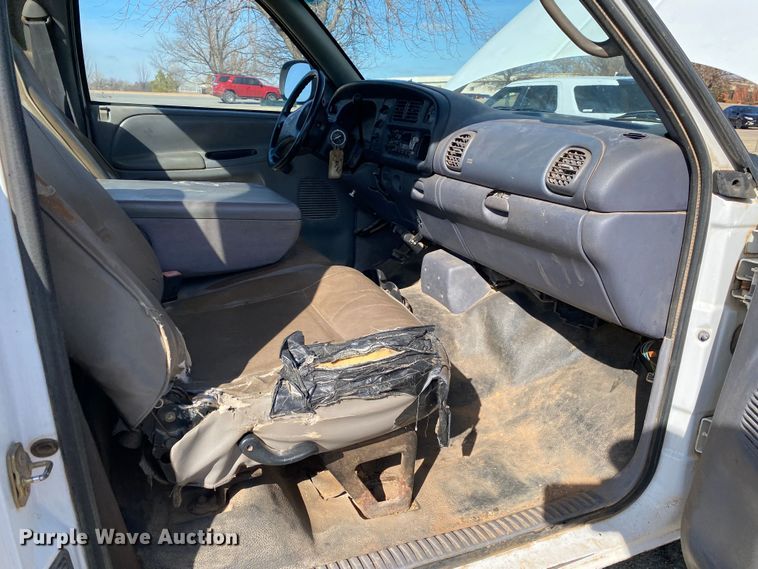 image for item IG9919 1999 Dodge Ram 2500  pickup truck