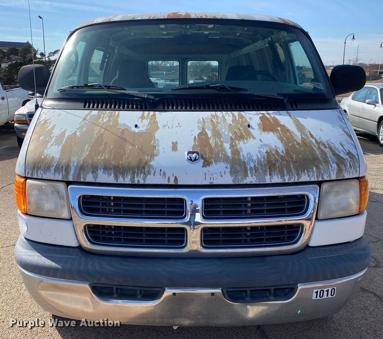 image for item IG9920 2002 Dodge Ram 2500  van