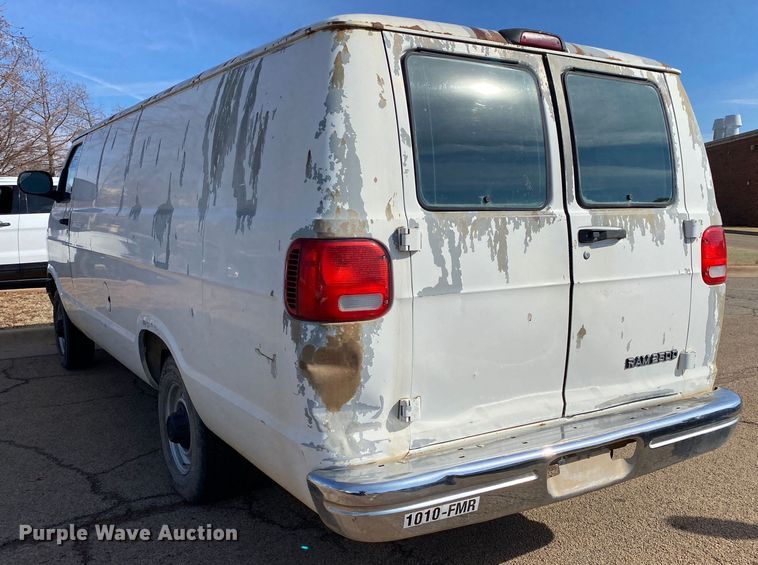 image for item IG9920 2002 Dodge Ram 2500  van