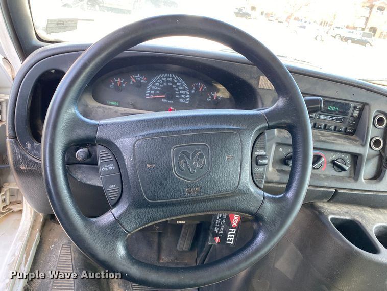 image for item IG9920 2002 Dodge Ram 2500  van