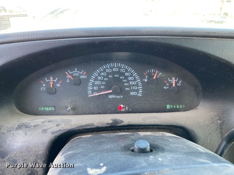 image for item IG9920 2002 Dodge Ram 2500  van