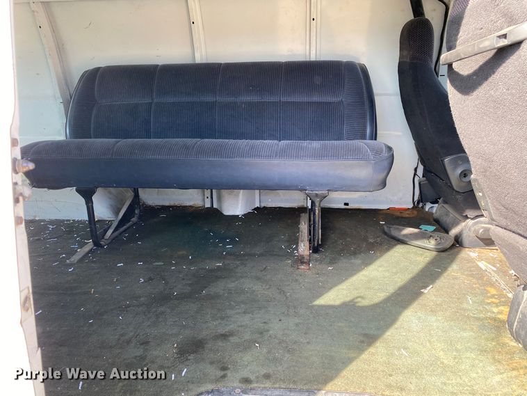 image for item IG9920 2002 Dodge Ram 2500  van