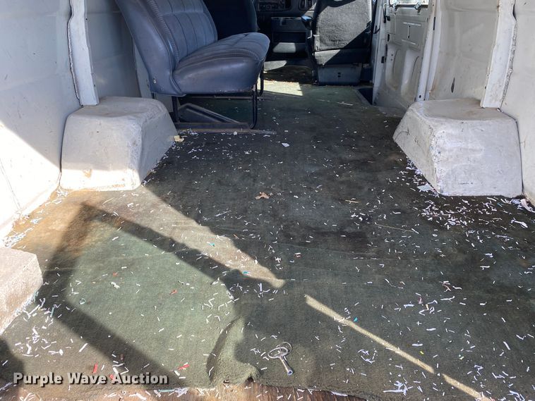 image for item IG9920 2002 Dodge Ram 2500  van