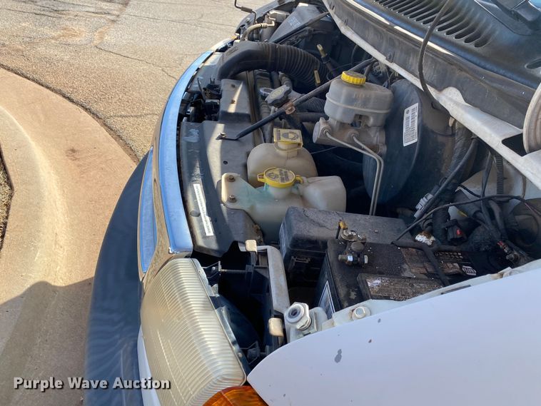 image for item IG9920 2002 Dodge Ram 2500  van