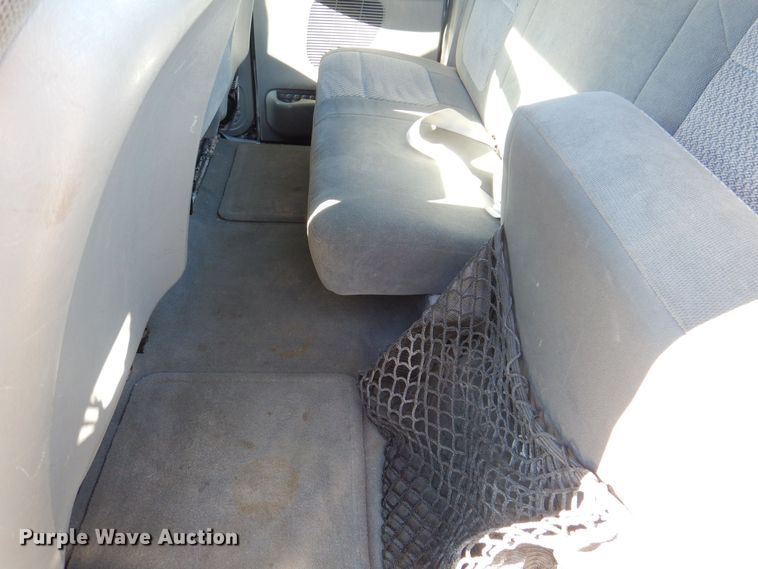 image for item IO9365 2002 Ford F250 Super Duty XLT  SuperCab pickup truck