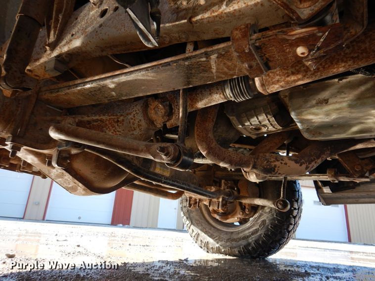 image for item IO9365 2002 Ford F250 Super Duty XLT  SuperCab pickup truck