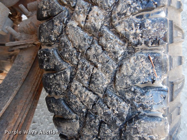 image for item IO9365 2002 Ford F250 Super Duty XLT  SuperCab pickup truck