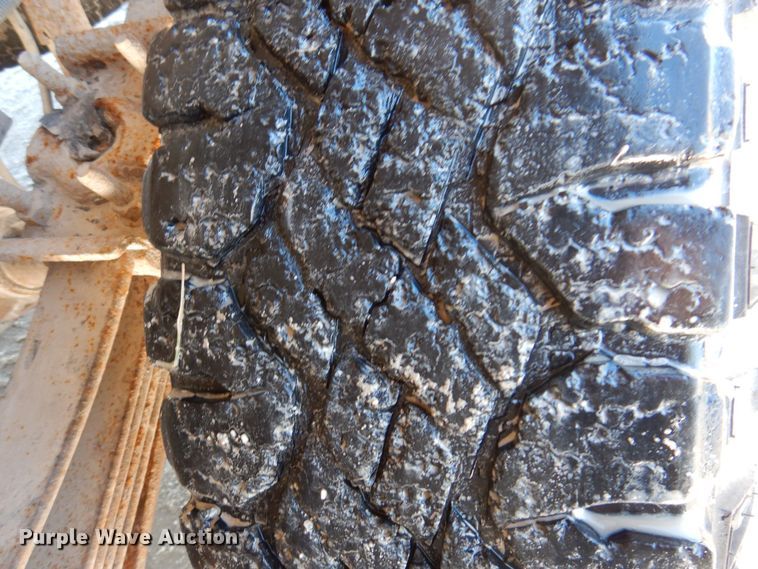 image for item IO9365 2002 Ford F250 Super Duty XLT  SuperCab pickup truck