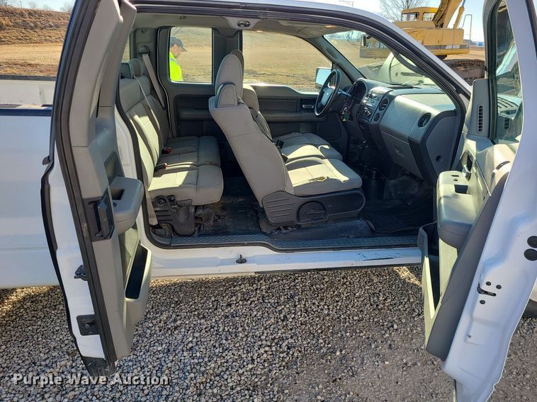 image for item JG9446 2006 Ford F150  SuperCab pickup truck