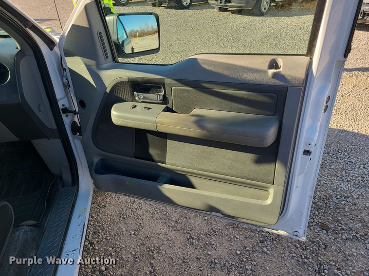 image for item JG9446 2006 Ford F150  SuperCab pickup truck