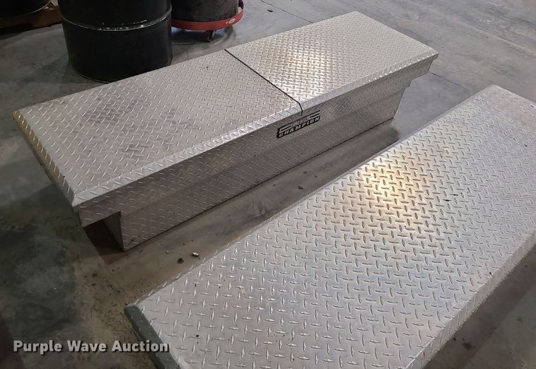 image for item JG9447 (4) toolboxes