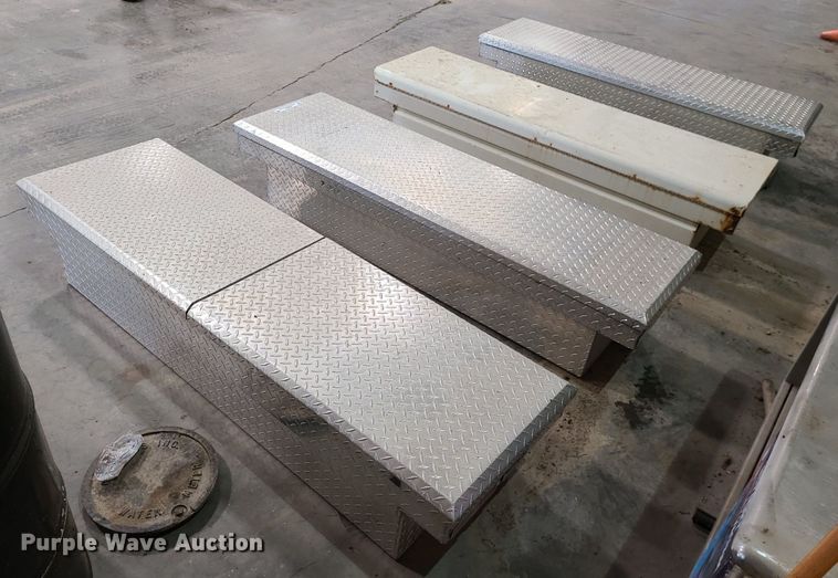 image for item JG9447 (4) toolboxes