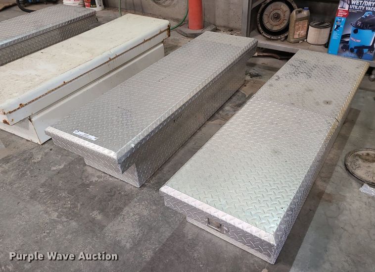 image for item JG9447 (4) toolboxes