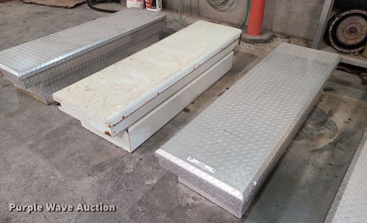 image for item JG9447 (4) toolboxes