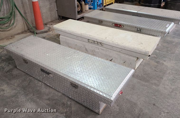 image for item JG9447 (4) toolboxes